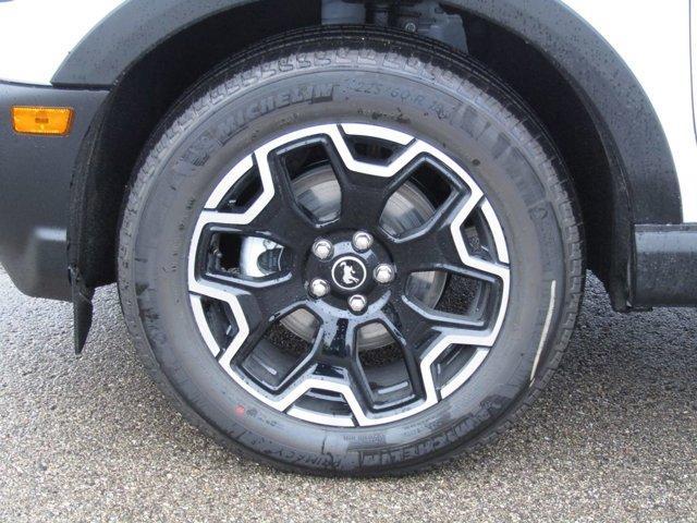 new 2025 Ford Bronco Sport car, priced at $38,954