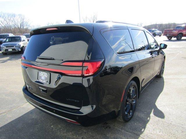 used 2025 Chrysler Pacifica car, priced at $36,711