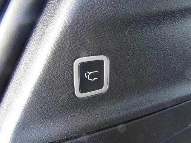 used 2025 Chrysler Pacifica car, priced at $36,711