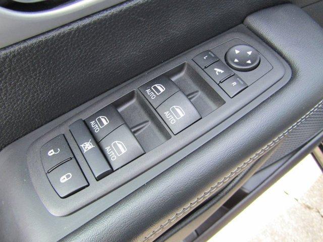 used 2025 Chrysler Pacifica car, priced at $36,612