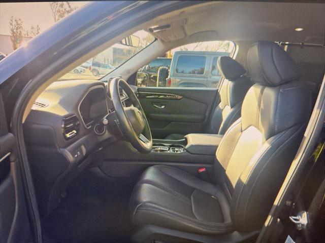 used 2025 Honda Pilot car, priced at $39,888