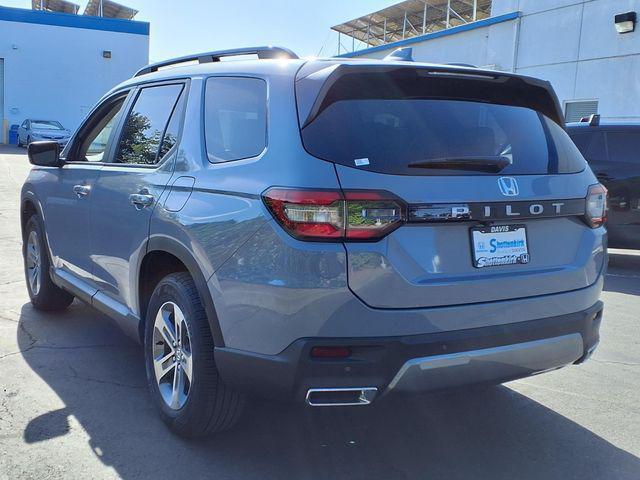 new 2026 Honda Pilot car, priced at $46,445