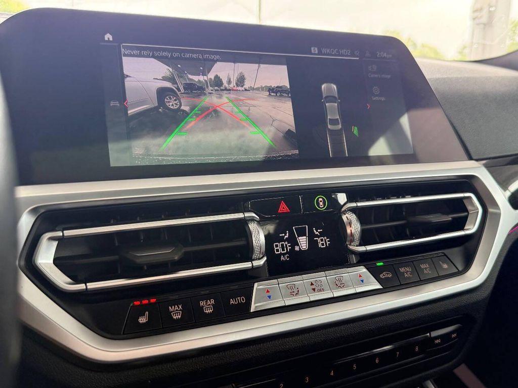 BMW 3 Series view 20