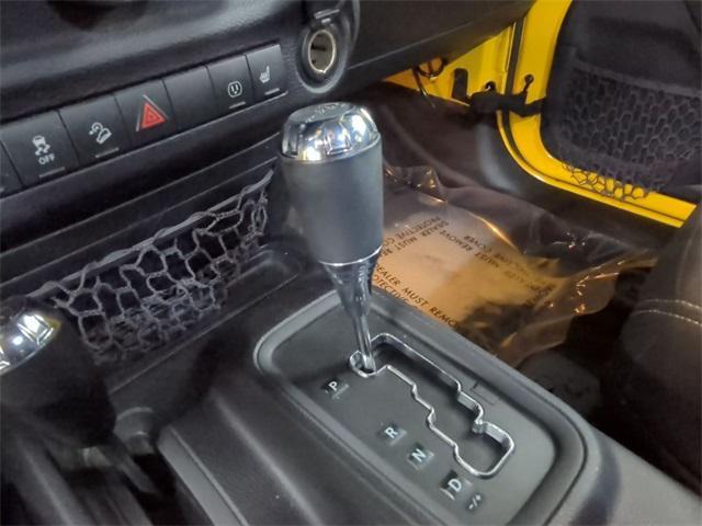 used 2015 Jeep Wrangler Unlimited car, priced at $18,995