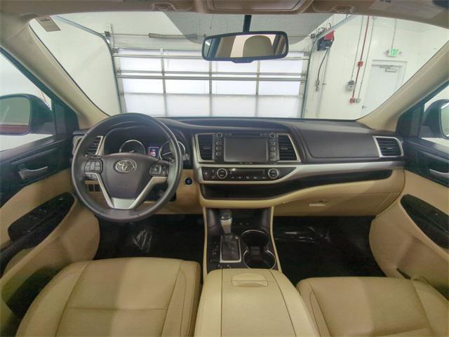 used 2016 Toyota Highlander car, priced at $19,985