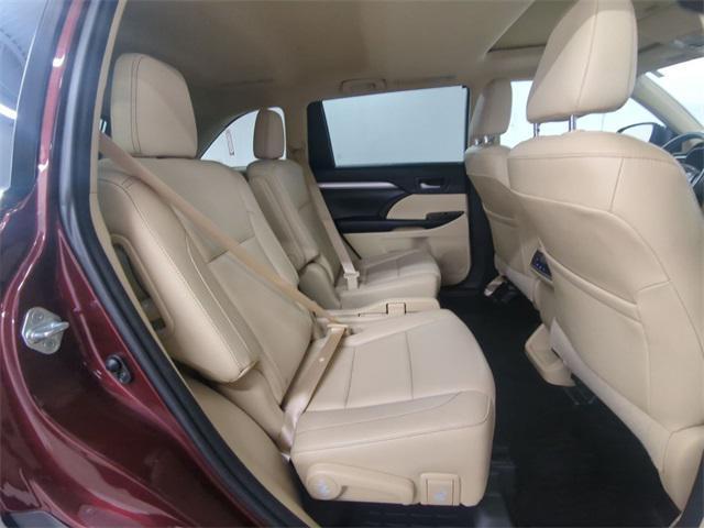 used 2016 Toyota Highlander car, priced at $19,985