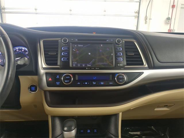 used 2016 Toyota Highlander car, priced at $19,985