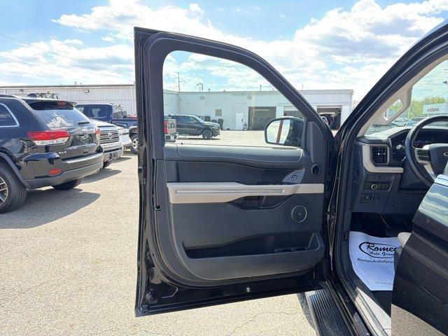 used 2024 Ford Expedition car, priced at $46,170
