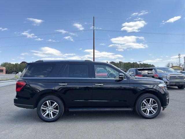 used 2024 Ford Expedition car, priced at $46,170