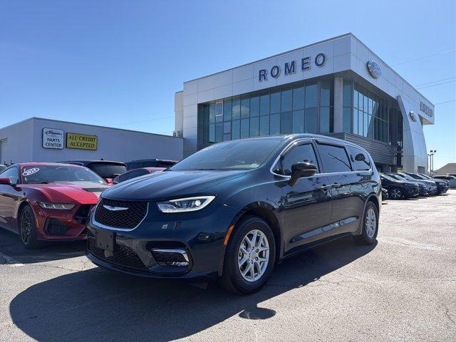 used 2025 Chrysler Pacifica car, priced at $31,170