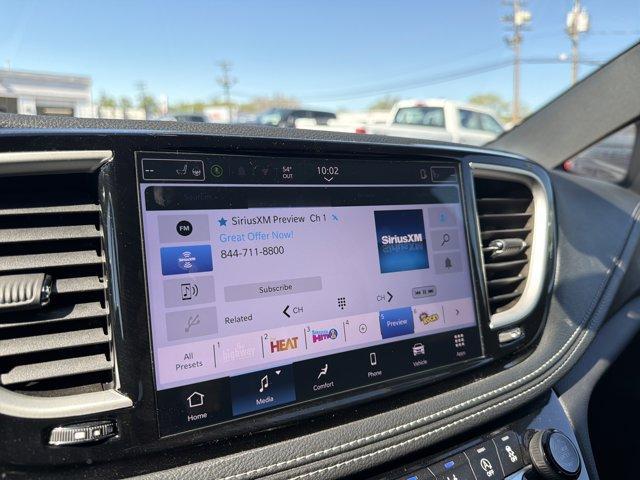 used 2025 Chrysler Pacifica car, priced at $31,170
