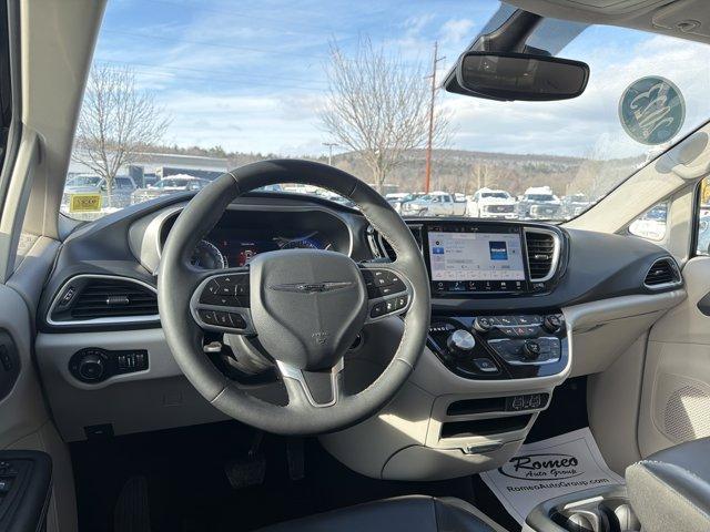 used 2023 Chrysler Pacifica car, priced at $24,995