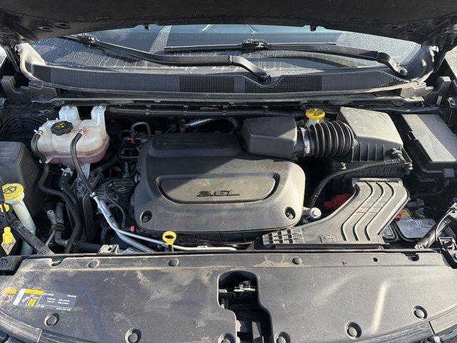 used 2023 Chrysler Pacifica car, priced at $24,995