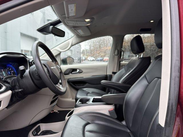 used 2023 Chrysler Pacifica car