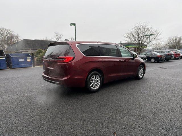 used 2023 Chrysler Pacifica car
