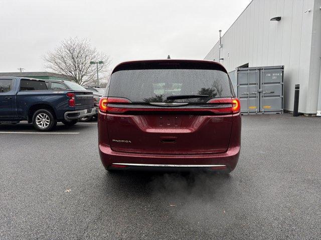used 2023 Chrysler Pacifica car