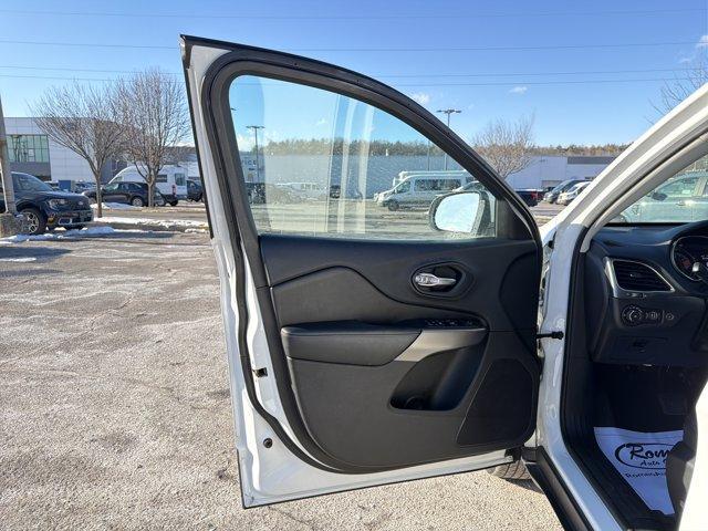 used 2019 Jeep Cherokee car, priced at $14,995