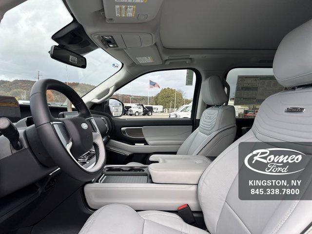 new 2025 Ford Expedition car, priced at $85,739