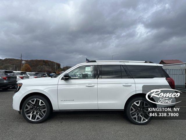 new 2025 Ford Expedition car, priced at $85,739