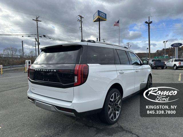 new 2025 Ford Expedition car, priced at $85,739