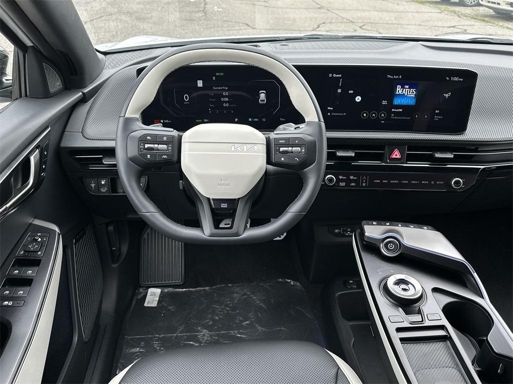 new 2025 Kia EV6 car, priced at $48,221