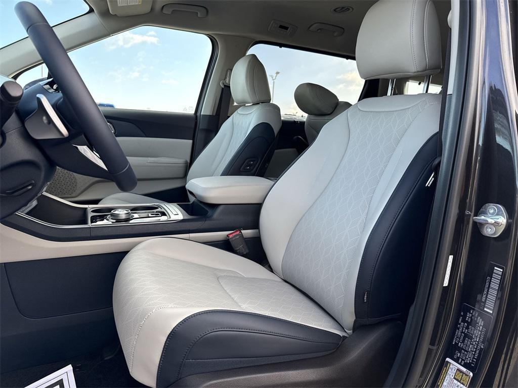 new 2026 Kia Carnival Hybrid car, priced at $42,214