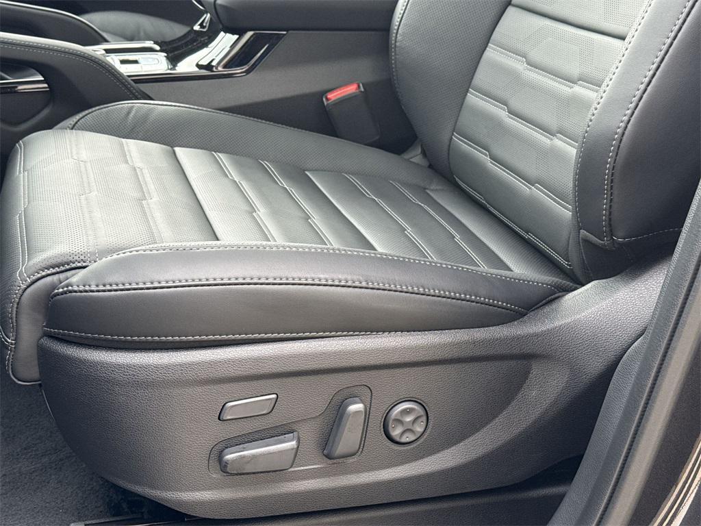 new 2025 Kia Telluride car, priced at $48,802