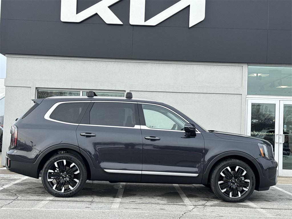 new 2025 Kia Telluride car, priced at $48,802