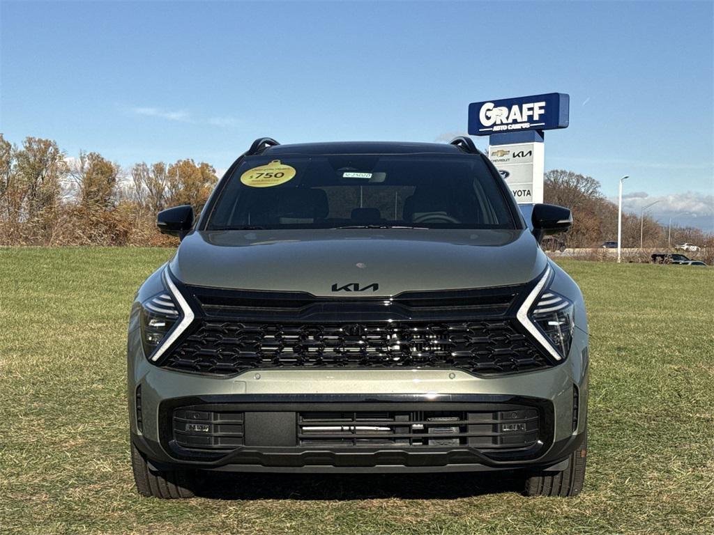new 2025 Kia Sportage car, priced at $40,757