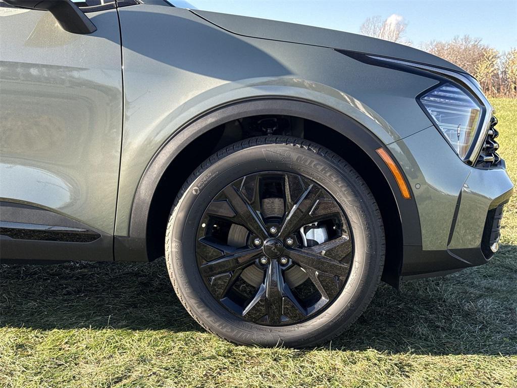 new 2025 Kia Sportage car, priced at $40,757