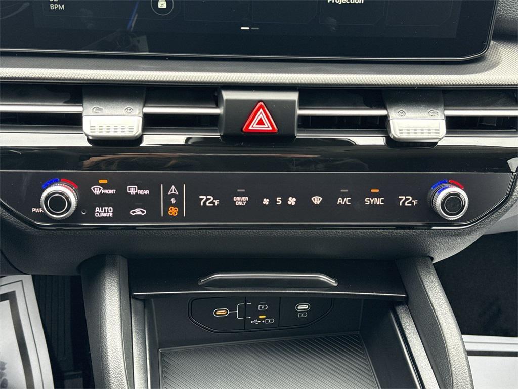 new 2026 Kia Sportage car, priced at $31,494