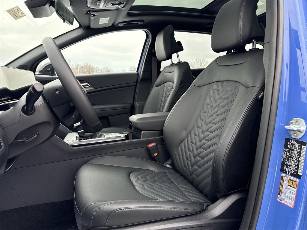 new 2026 Kia Sportage car, priced at $33,477