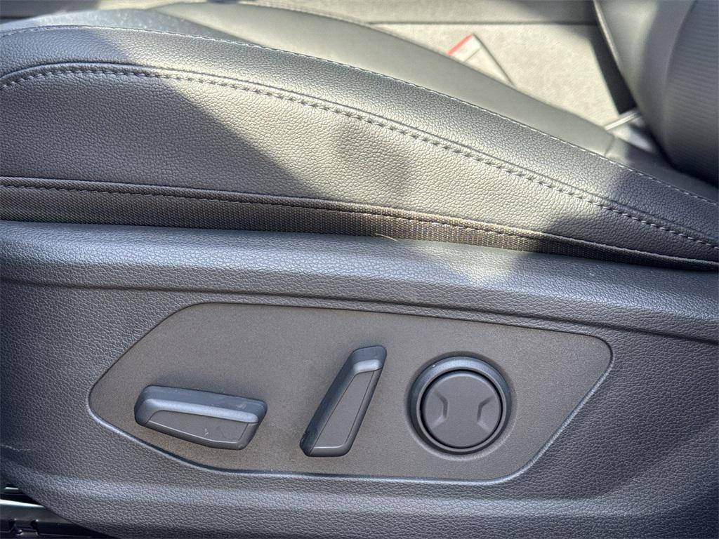 new 2026 Kia Sportage Hybrid car, priced at $32,658