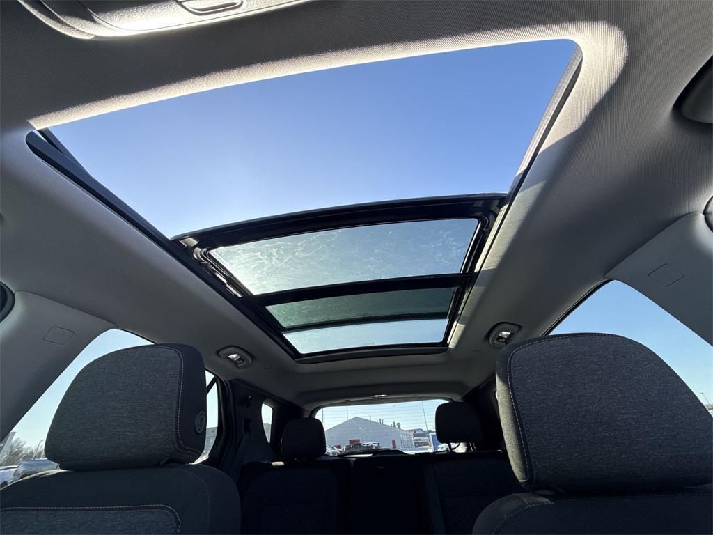 used 2024 Chevrolet Equinox car, priced at $21,432