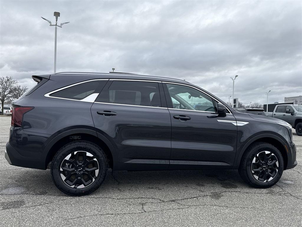 new 2026 Kia Sorento car, priced at $36,042