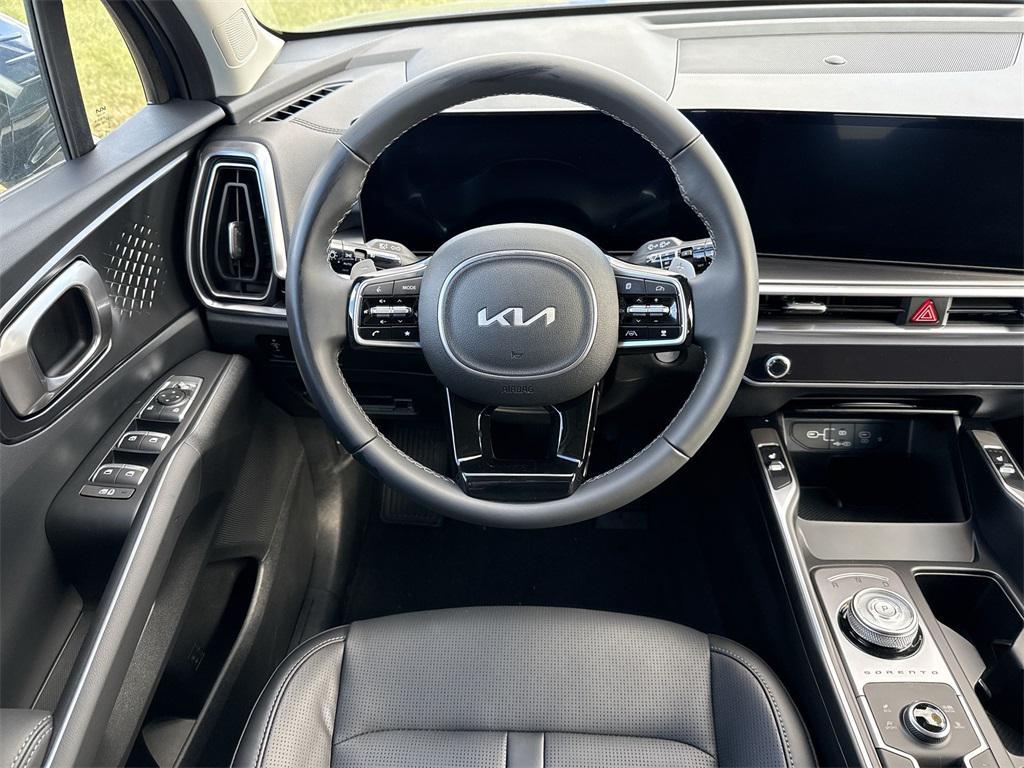 new 2025 Kia Sorento Hybrid car, priced at $38,531