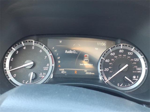 used 2022 Toyota Highlander car, priced at $32,394