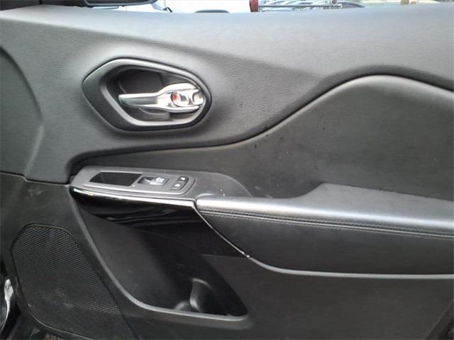 used 2019 Jeep Cherokee car, priced at $11,929