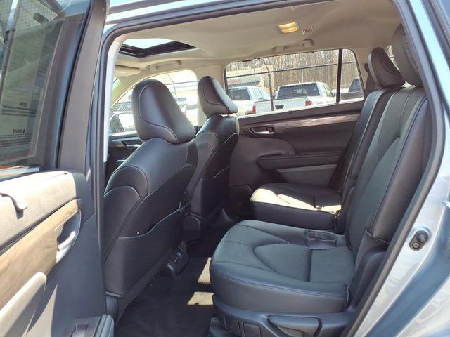 used 2023 Toyota Highlander Hybrid car, priced at $42,229