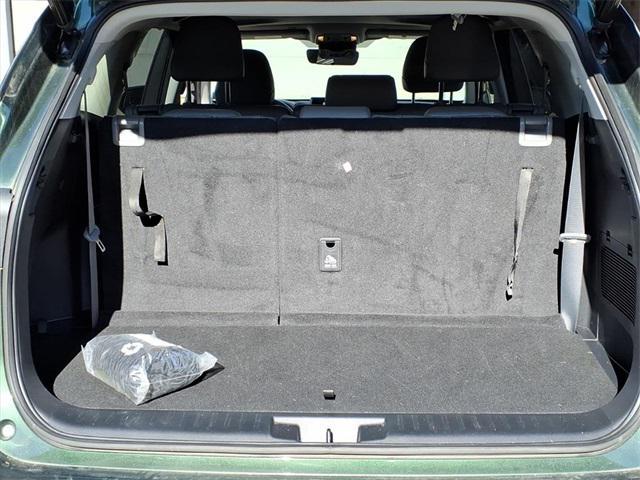 used 2023 Toyota Highlander car, priced at $32,809