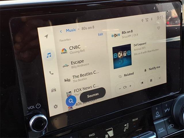 used 2023 Toyota Highlander car, priced at $32,809