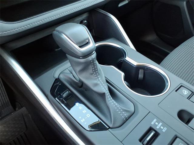 used 2024 Toyota Highlander car, priced at $38,289