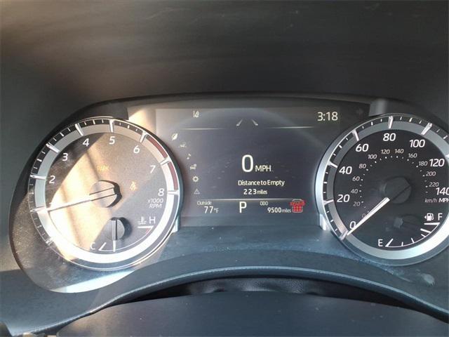 used 2024 Toyota Highlander car, priced at $38,289