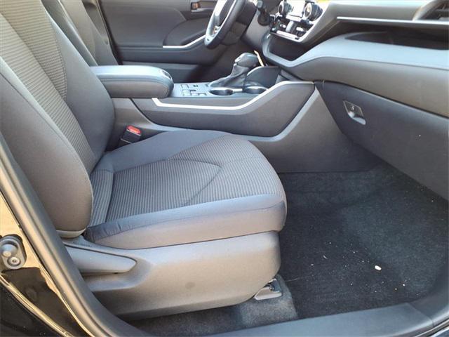 used 2024 Toyota Highlander car, priced at $38,289