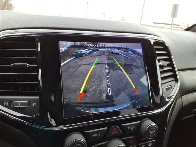 used 2019 Jeep Grand Cherokee car, priced at $14,802