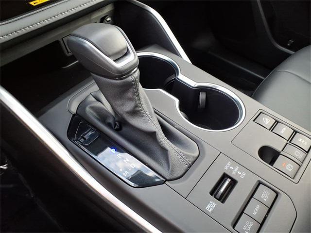 used 2024 Toyota Highlander car, priced at $42,626