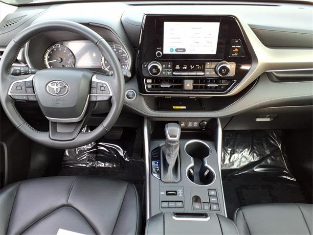 used 2024 Toyota Highlander car, priced at $42,626