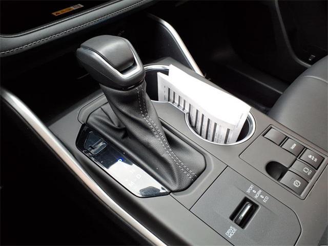 used 2023 Toyota Highlander car, priced at $34,648