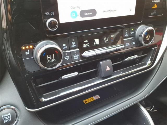 used 2023 Toyota Highlander car, priced at $34,648