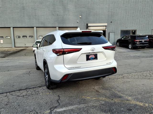 used 2023 Toyota Highlander car, priced at $35,965